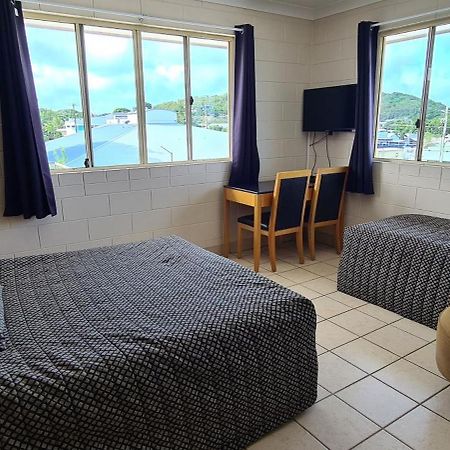 Grand Hotel Thursday Island Bagian luar foto