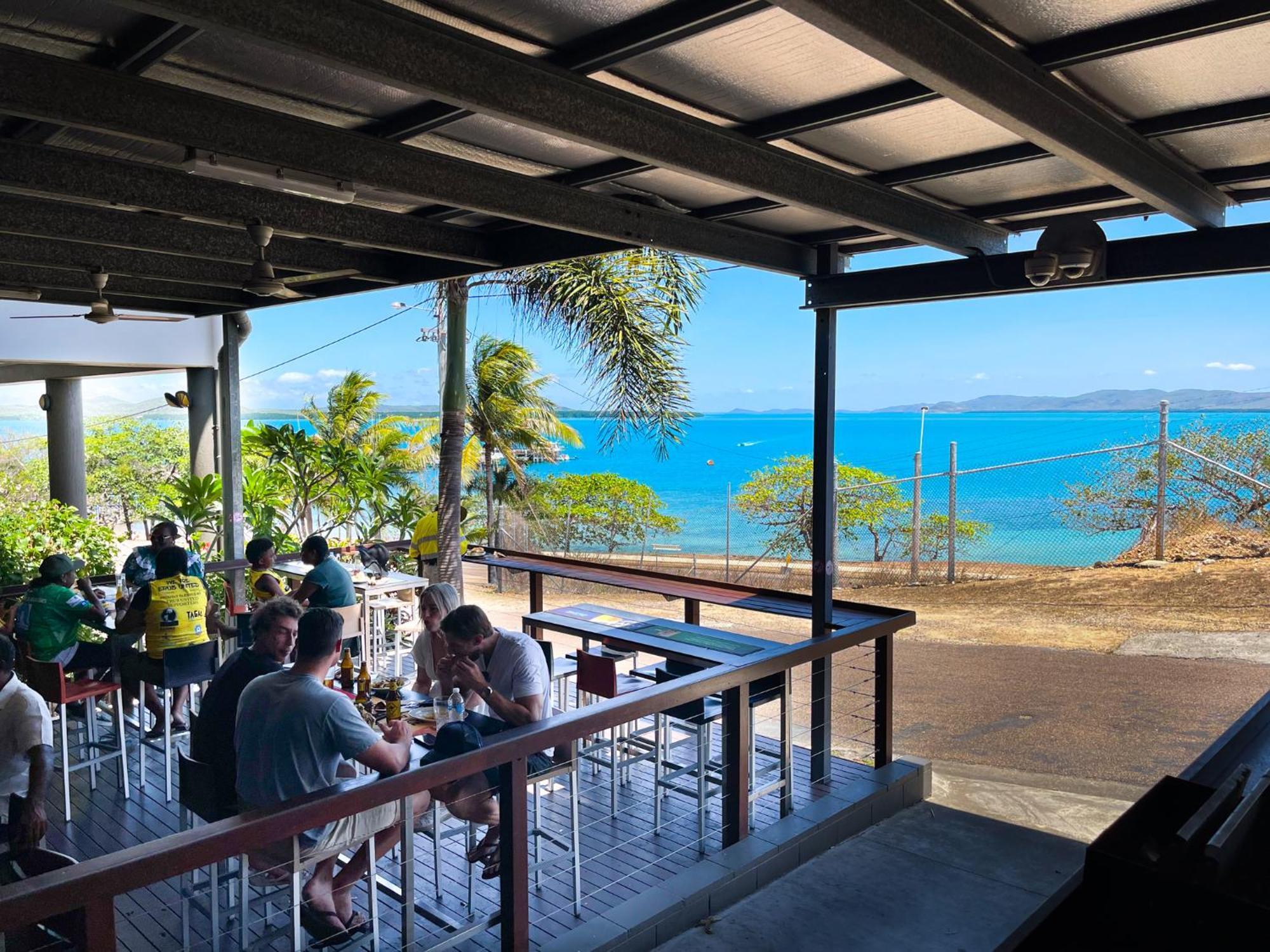 Grand Hotel Thursday Island Bagian luar foto