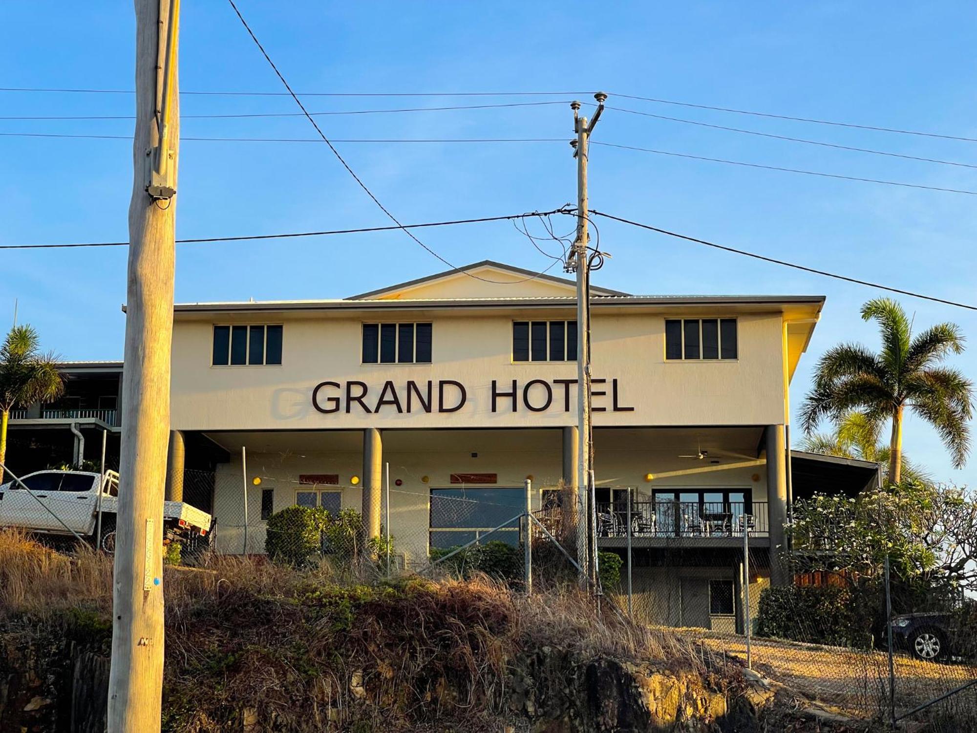 Grand Hotel Thursday Island Bagian luar foto